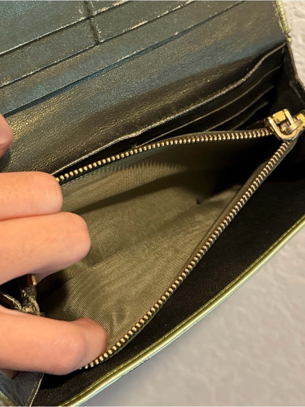 Prada Light Green Patent Leather Long Continental Snap Wallet with Gold Logo - Picture 7 of 15